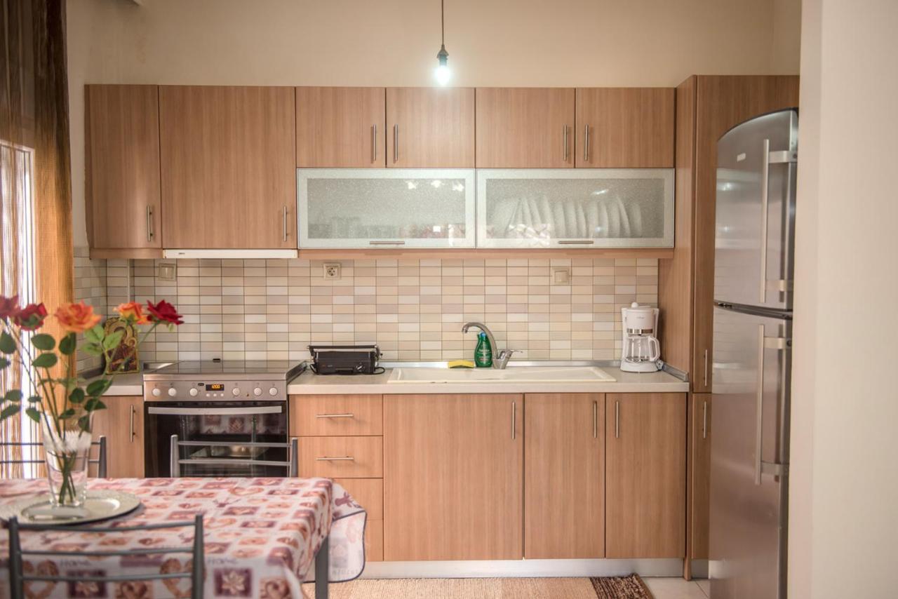 Savvas Apartment Nea Plagia Exterior photo
