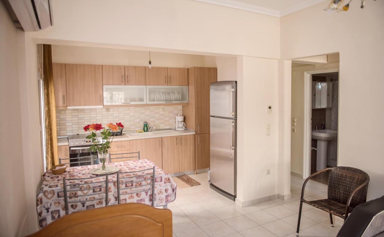 Savvas Apartment Nea Plagia Exterior photo